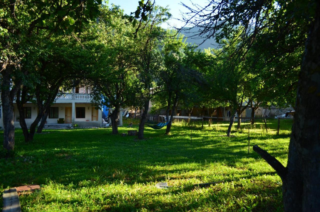 Garden House Mestia Exterior photo