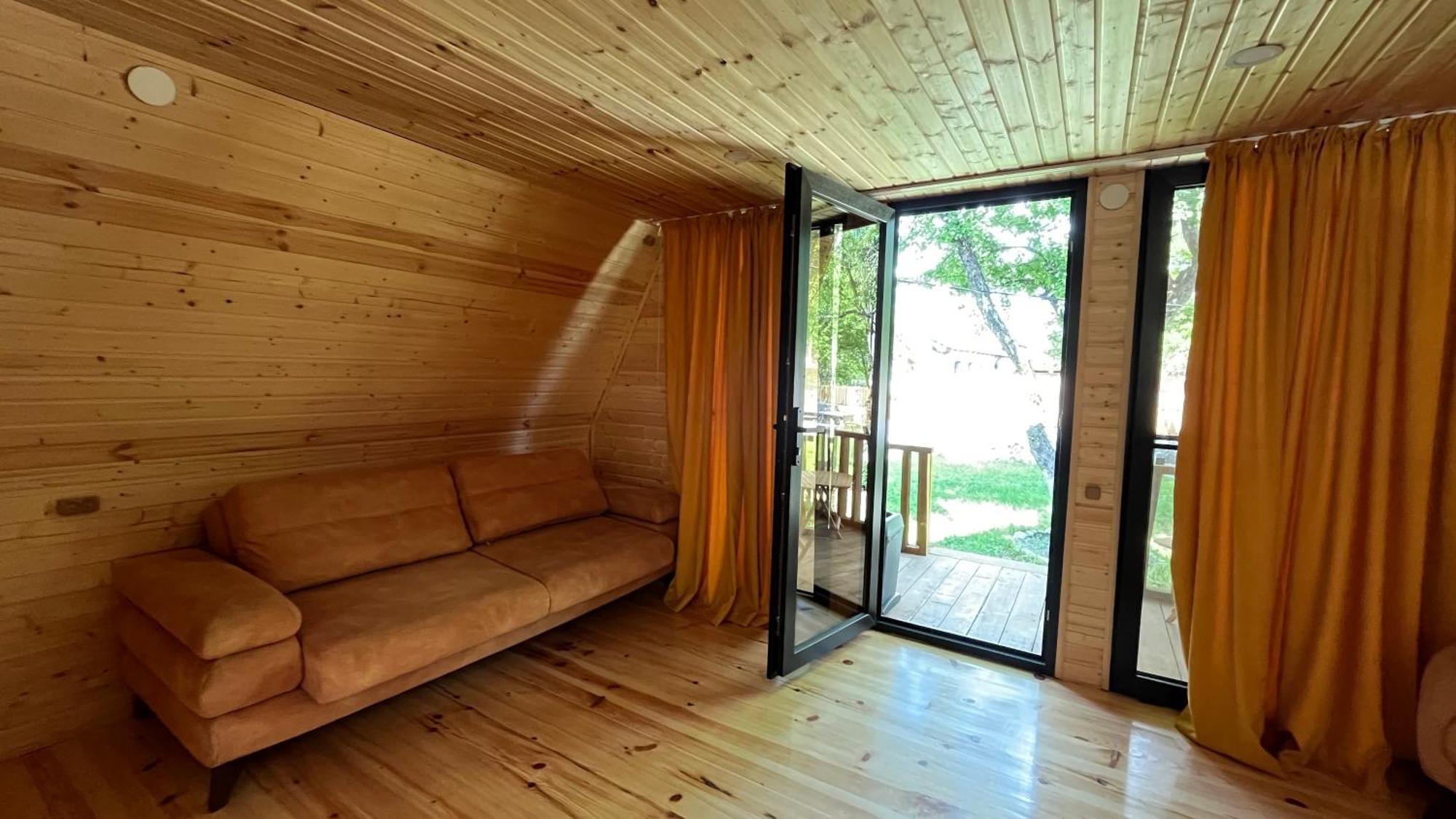 Garden House Mestia Exterior photo